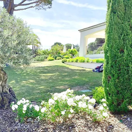 Holiday home Fabulous Villa Beach Sainte Maxime *